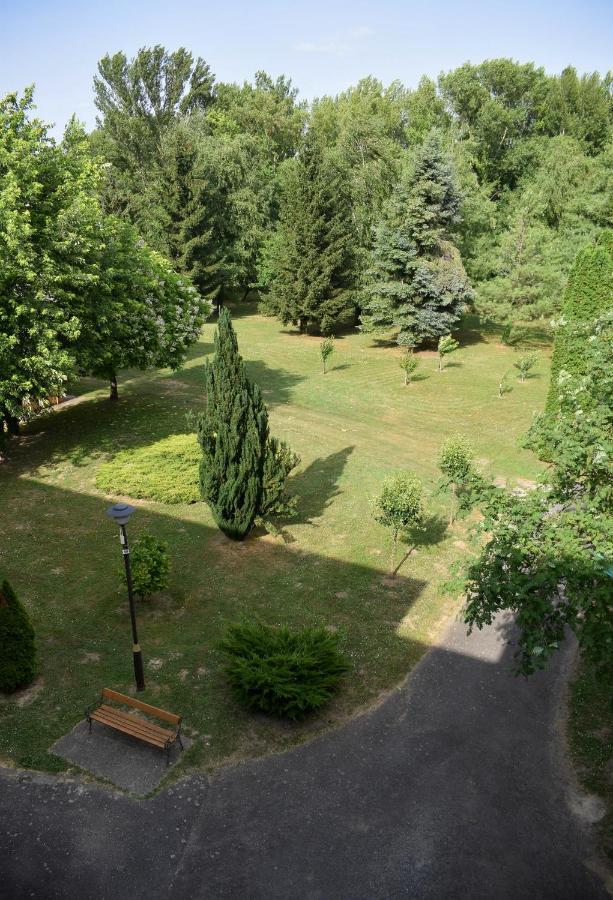 Helikon 31 Apartman Кестхей Екстер'єр фото